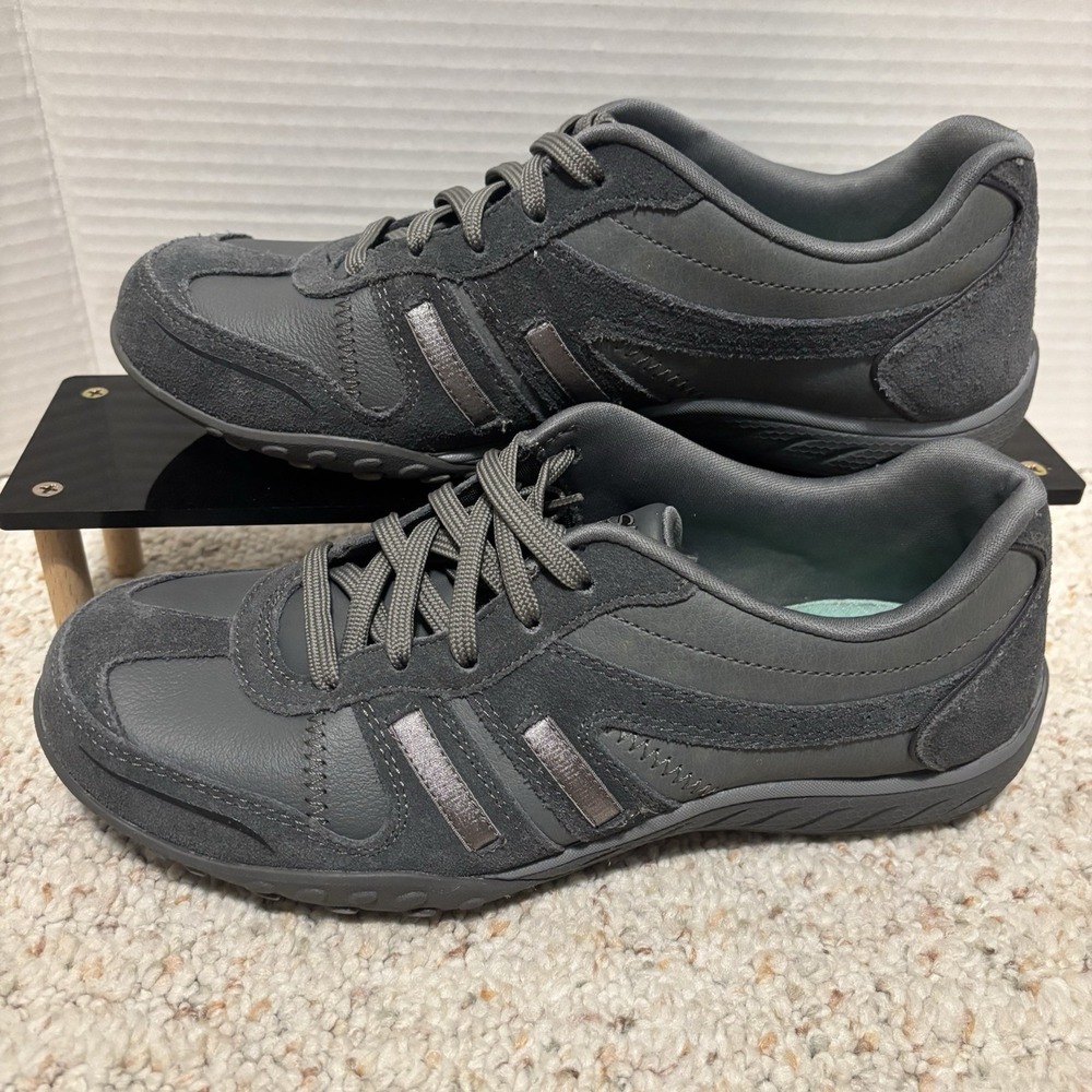 Skechers Relaxed Fit Memory Foam Shoes Grey Women's Size 7 Suede Accents